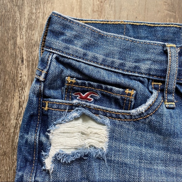Hollister Distressed Jean Shorts - Picture 2 of 8